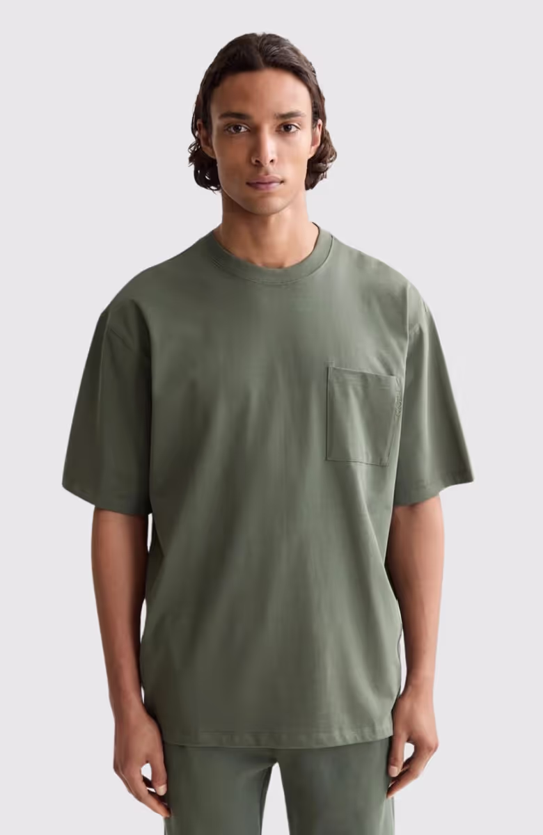 Seasonal Core - Loose-Fit 3 Crosses Pocket T-Shirt