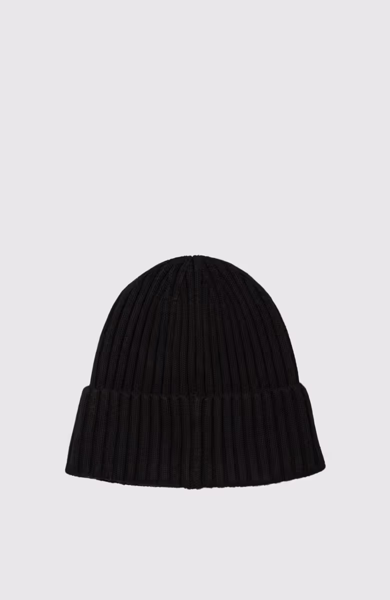 Essential Logo Beanie