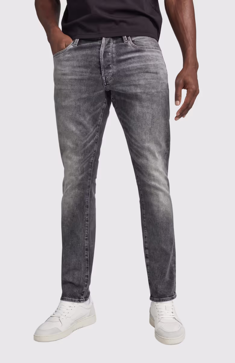 3301 Regular Tapered