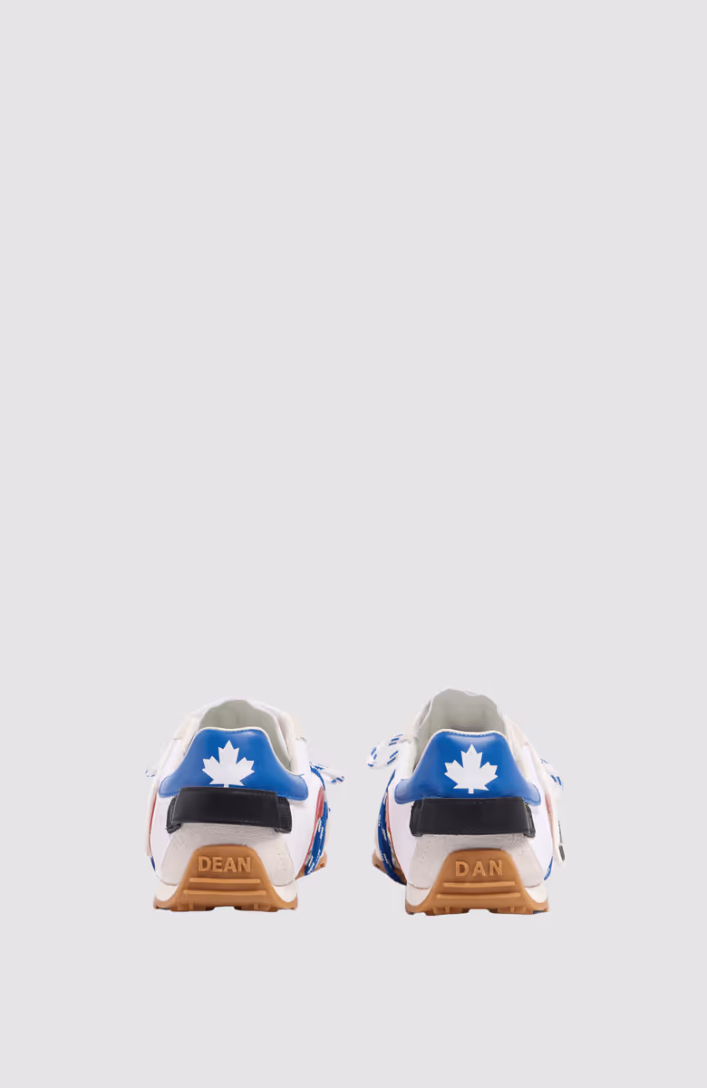 DC-642 Sneakers