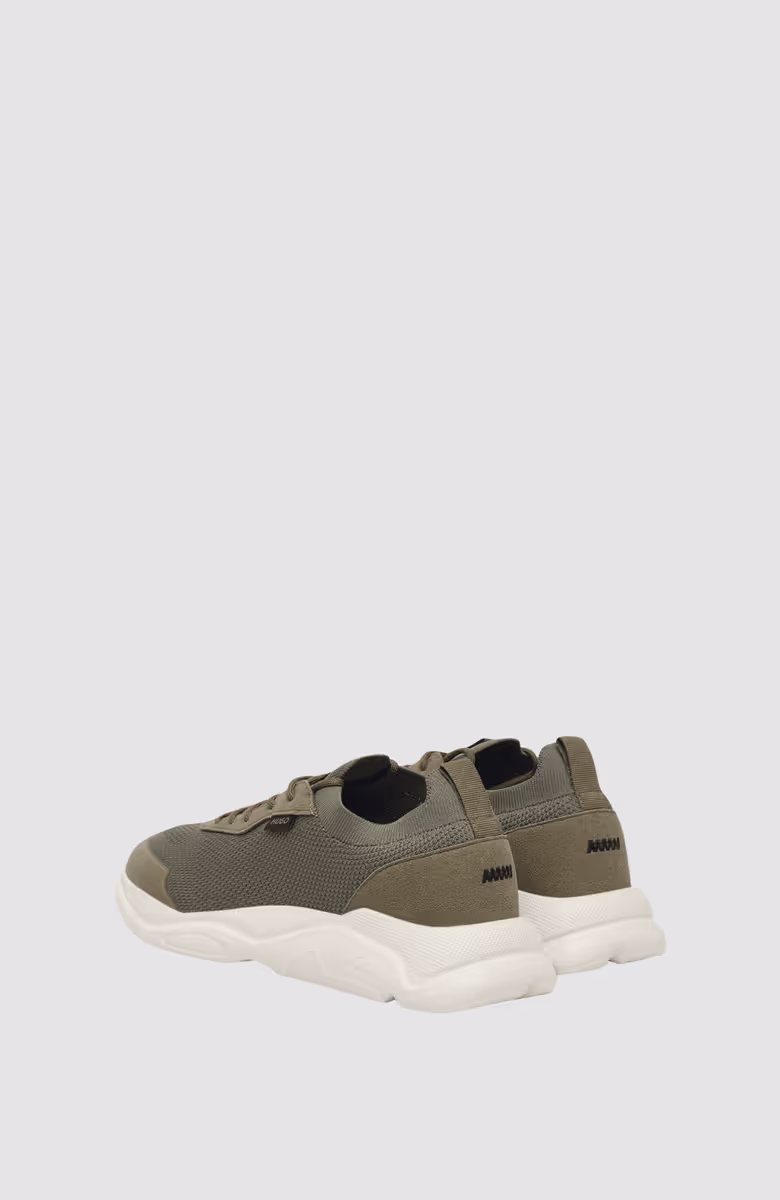 Leon_runn_mfkn