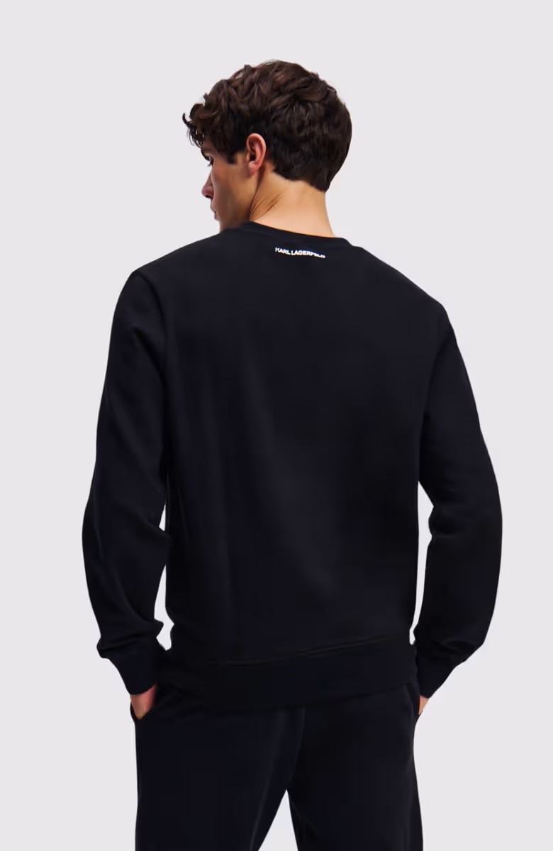 Essential Logo Sweatshirt