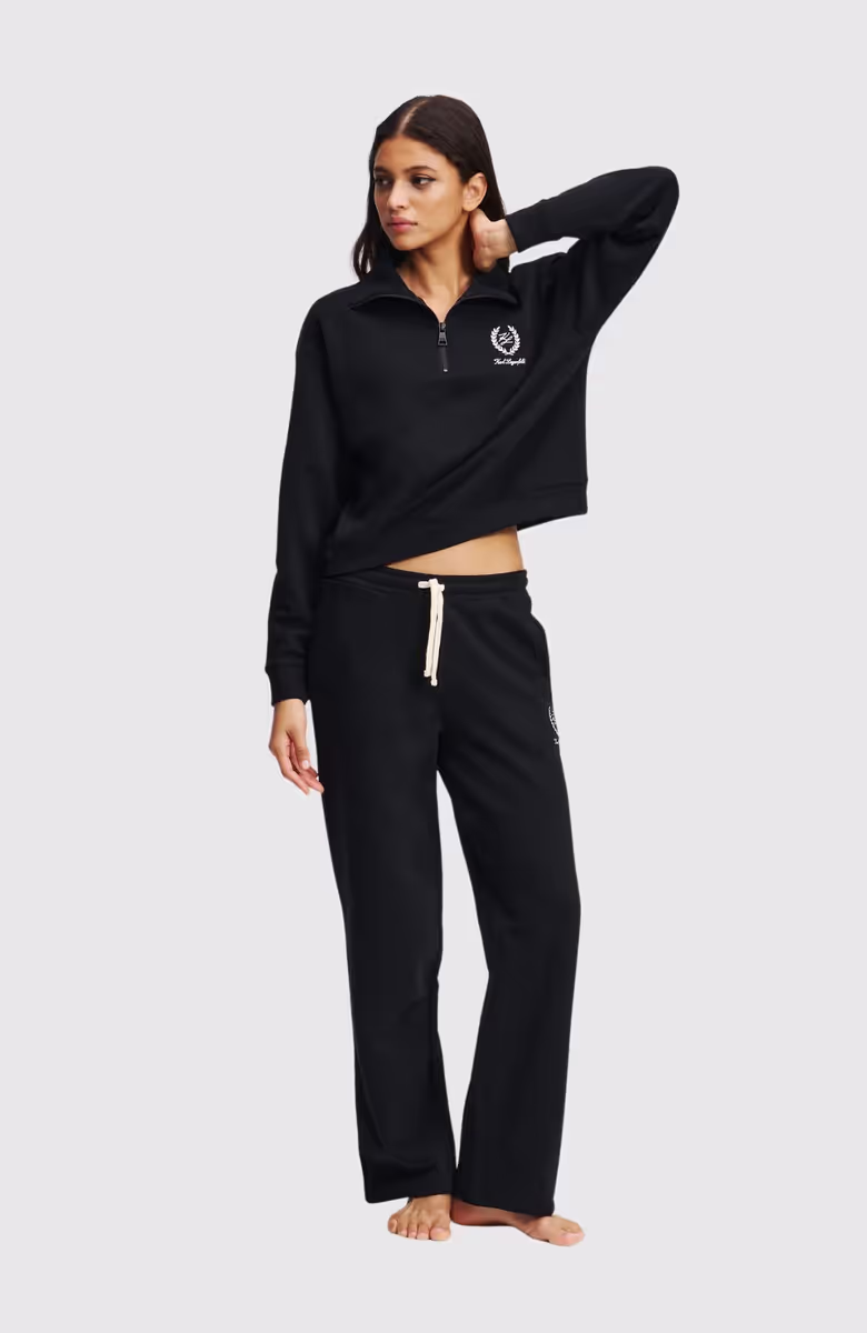 Hotel Karl Crest Straight Leg