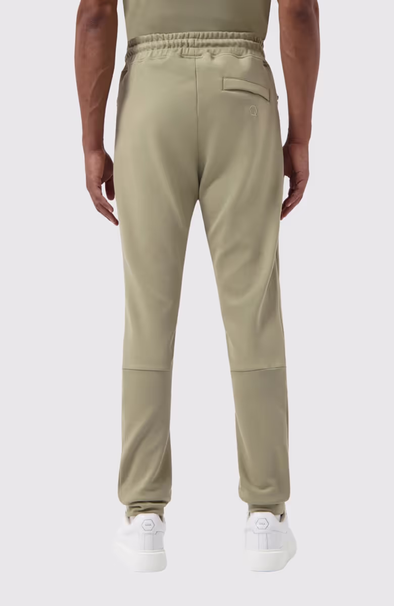 Q-Series Regular Fit Jogger