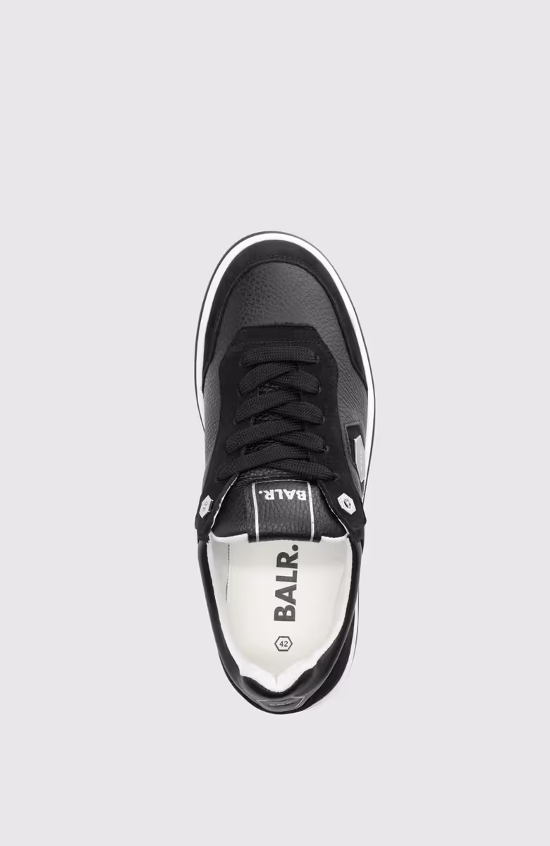 Low Myth Sneaker