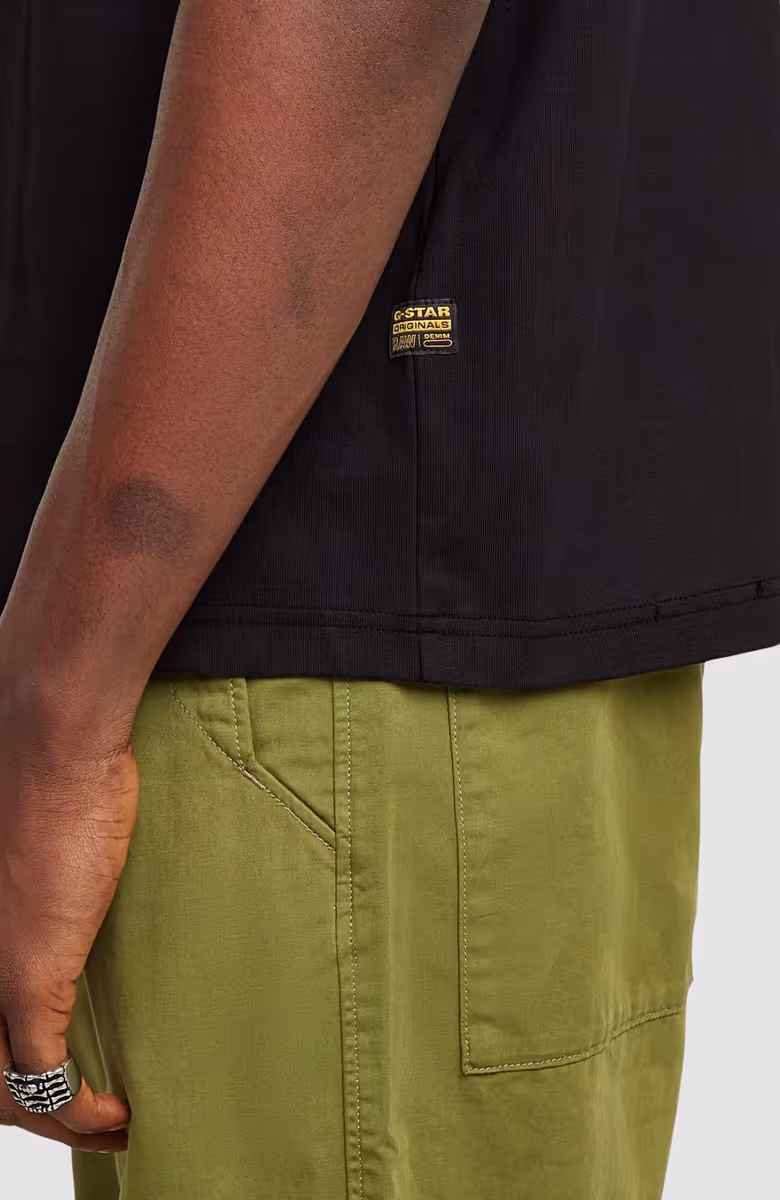 Color shift old skool logo boxy r t