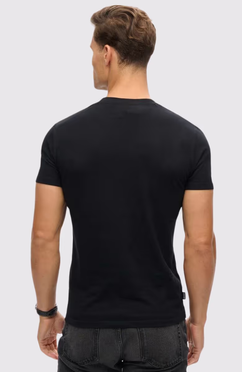Essential Logo Emb Tee