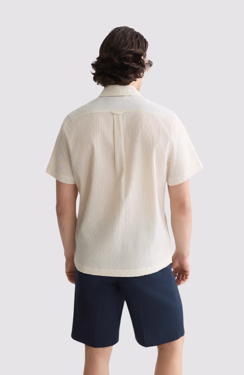 Jacquard Seer-Sucker Regular-Fit Short-Sleeved Shirt