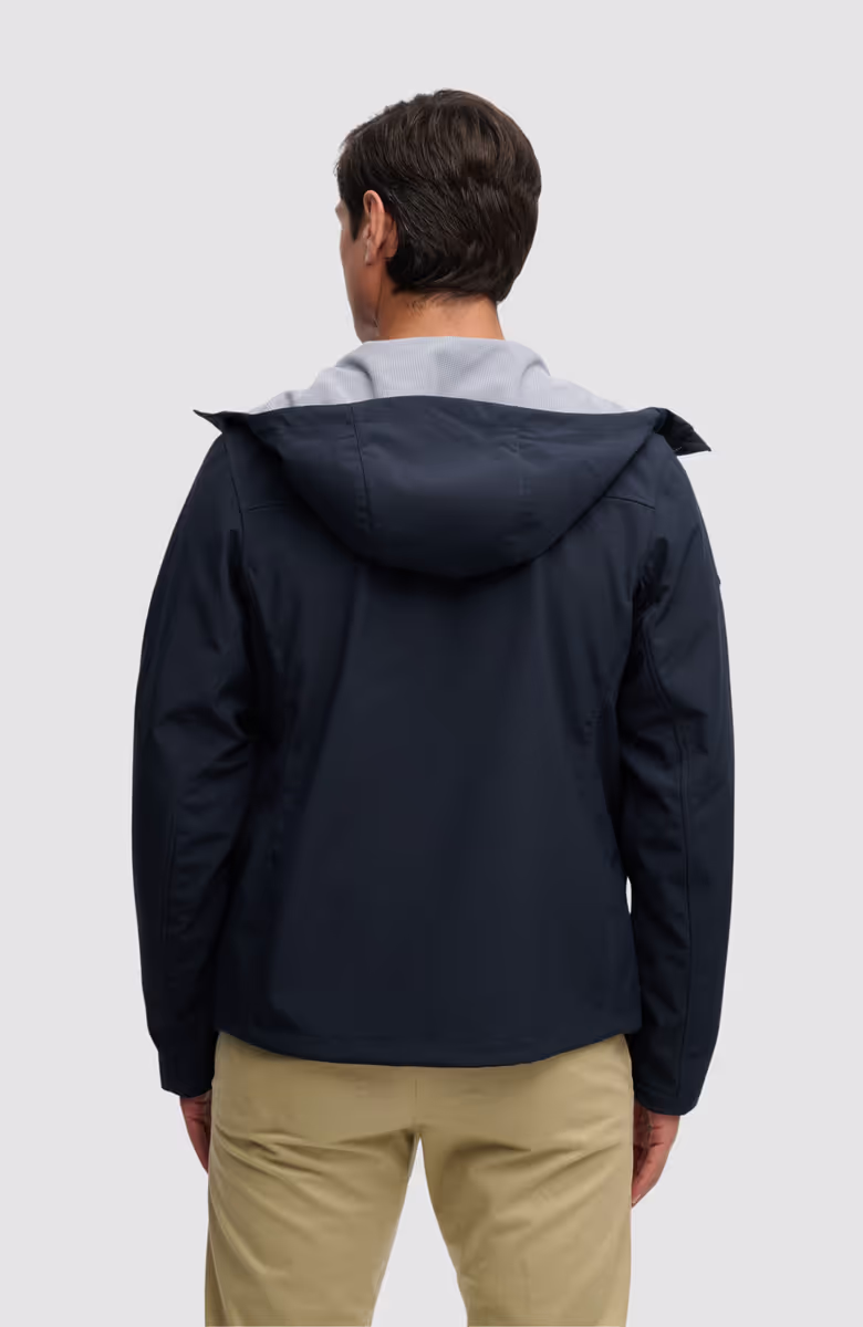 Hooded Softshell Trekker Jkt
