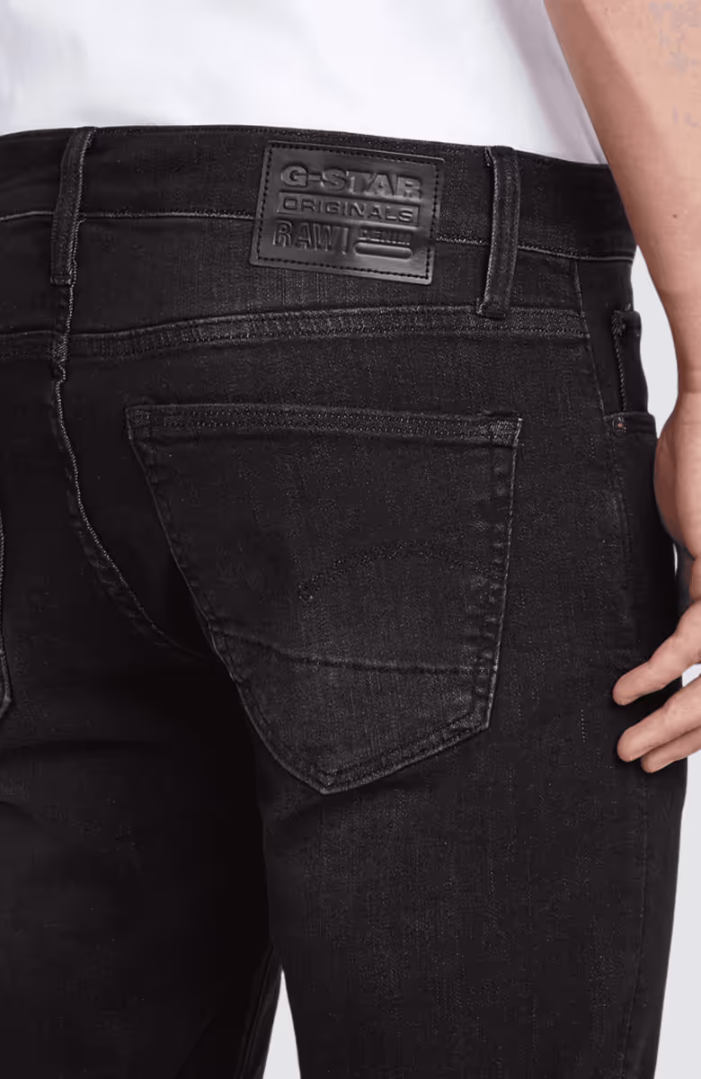 3301 Slim Short