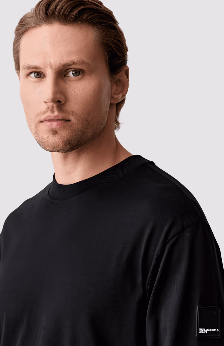KLJ Reg Rubber Patch Ls Tee