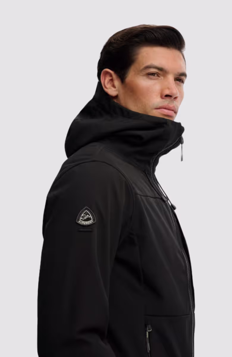 Hooded Softshell Trekker Jkt