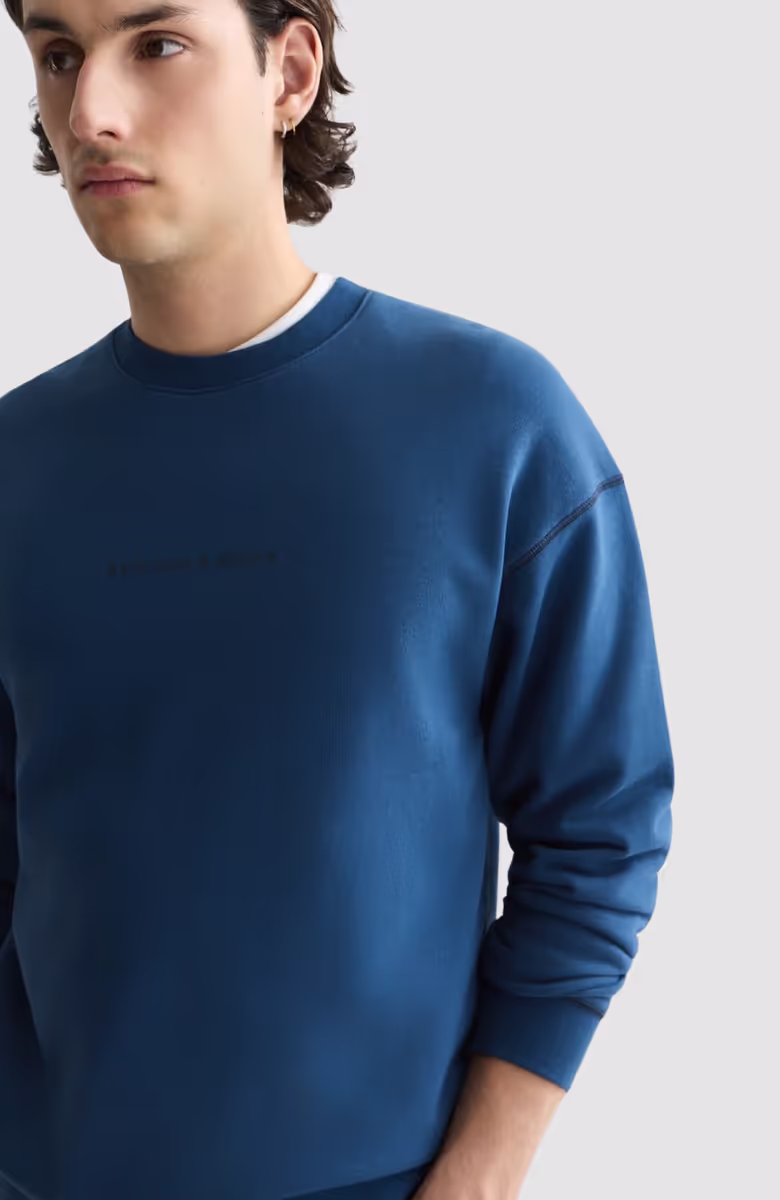 Seasonal Core Front Chest Artwork Relaxed-Fit Sweatshirt