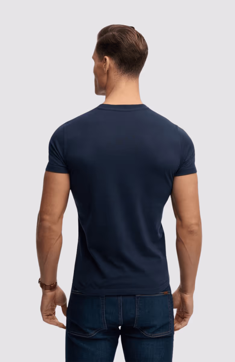 Essential Logo Emb Tee