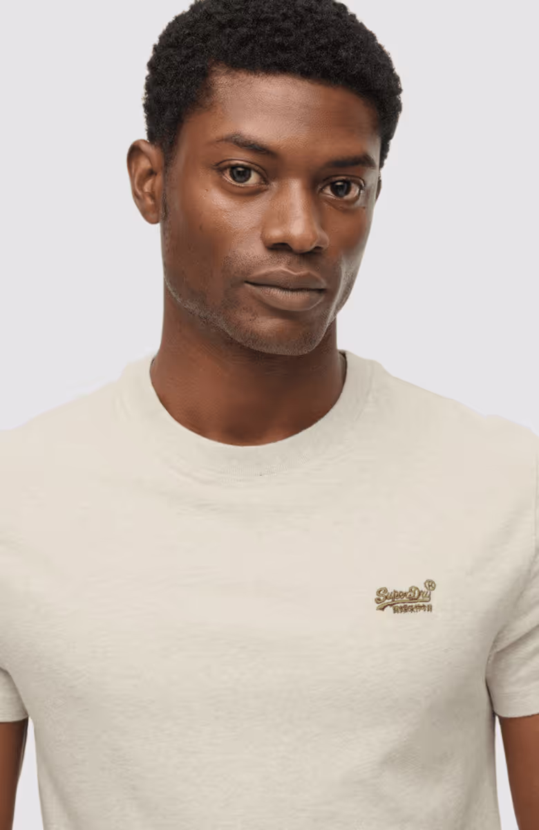 Essential Logo Emb Tee