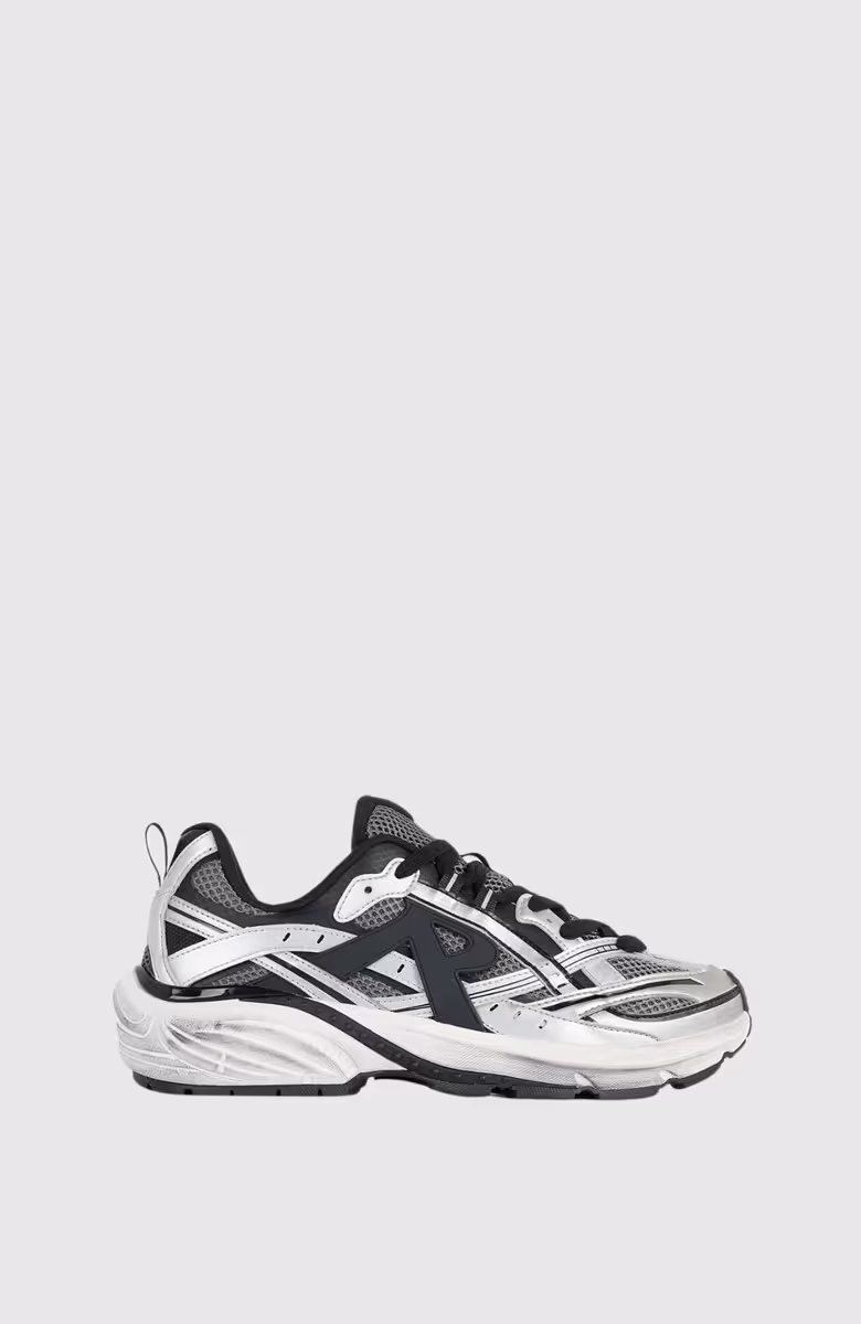 Storm Runner