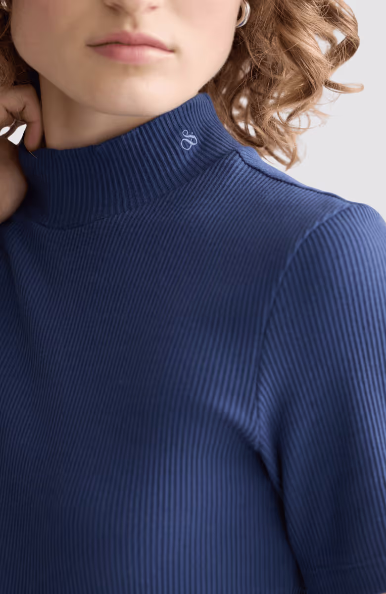 Mock neck rib T-shirt