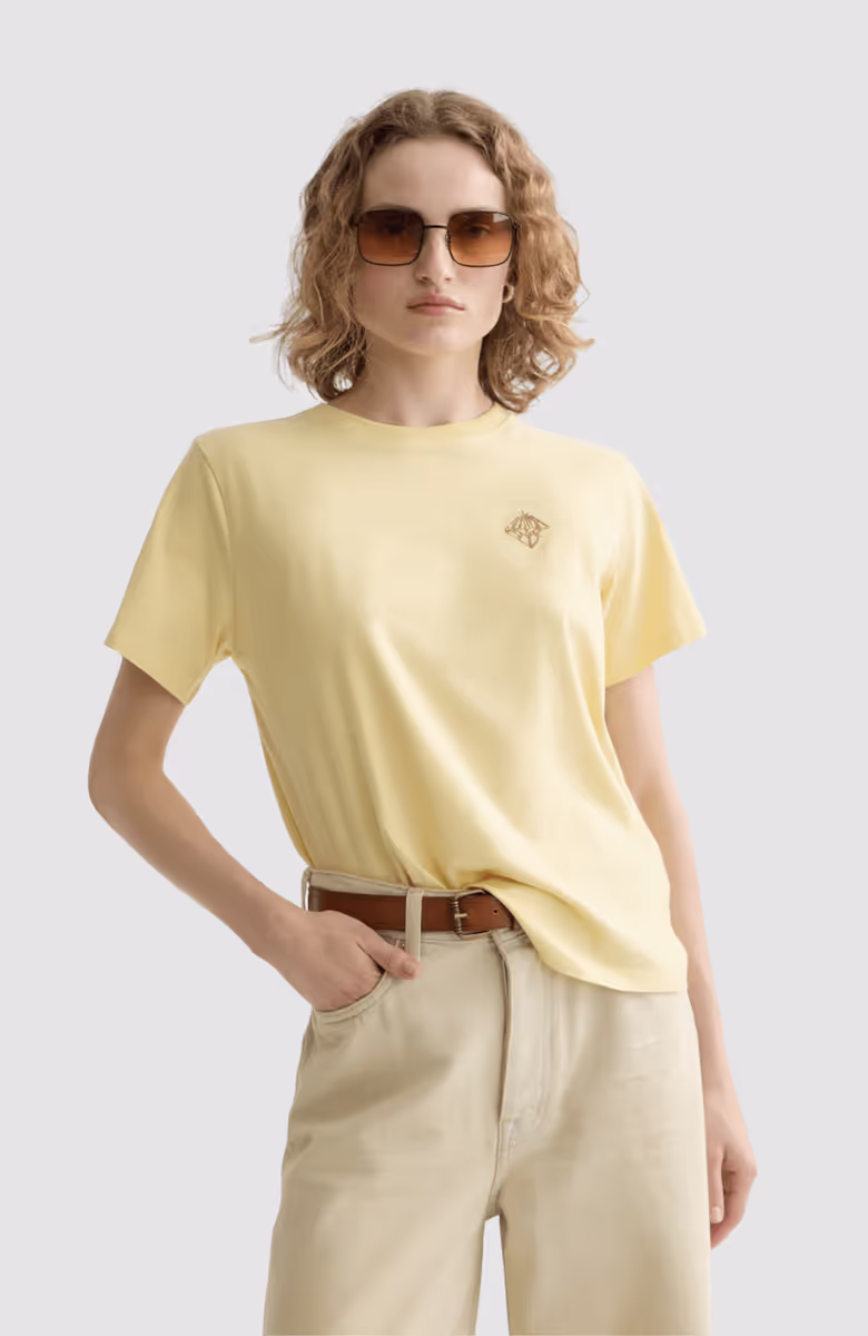 Regular fit T-shirt with chest artwork