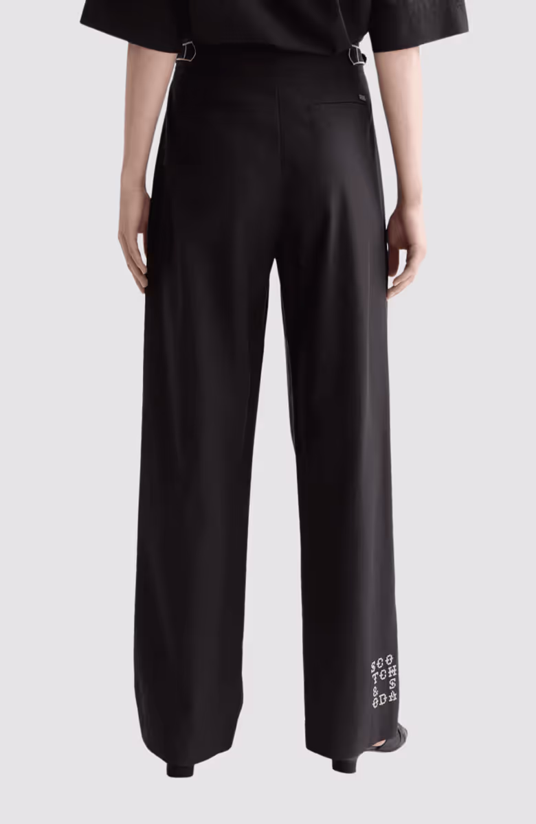 Quinn - mid rise wide leg pants with cross-stitching