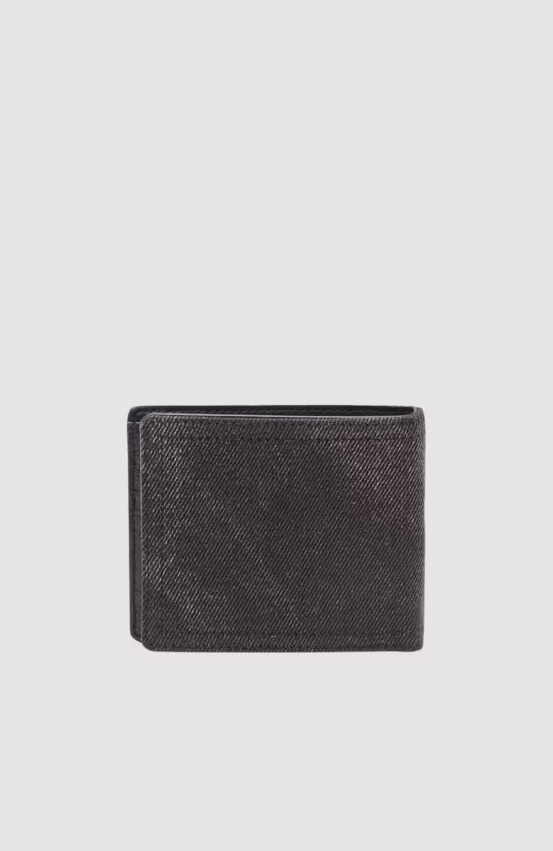 Multi Pkts Bi Fold Coin S 3D
