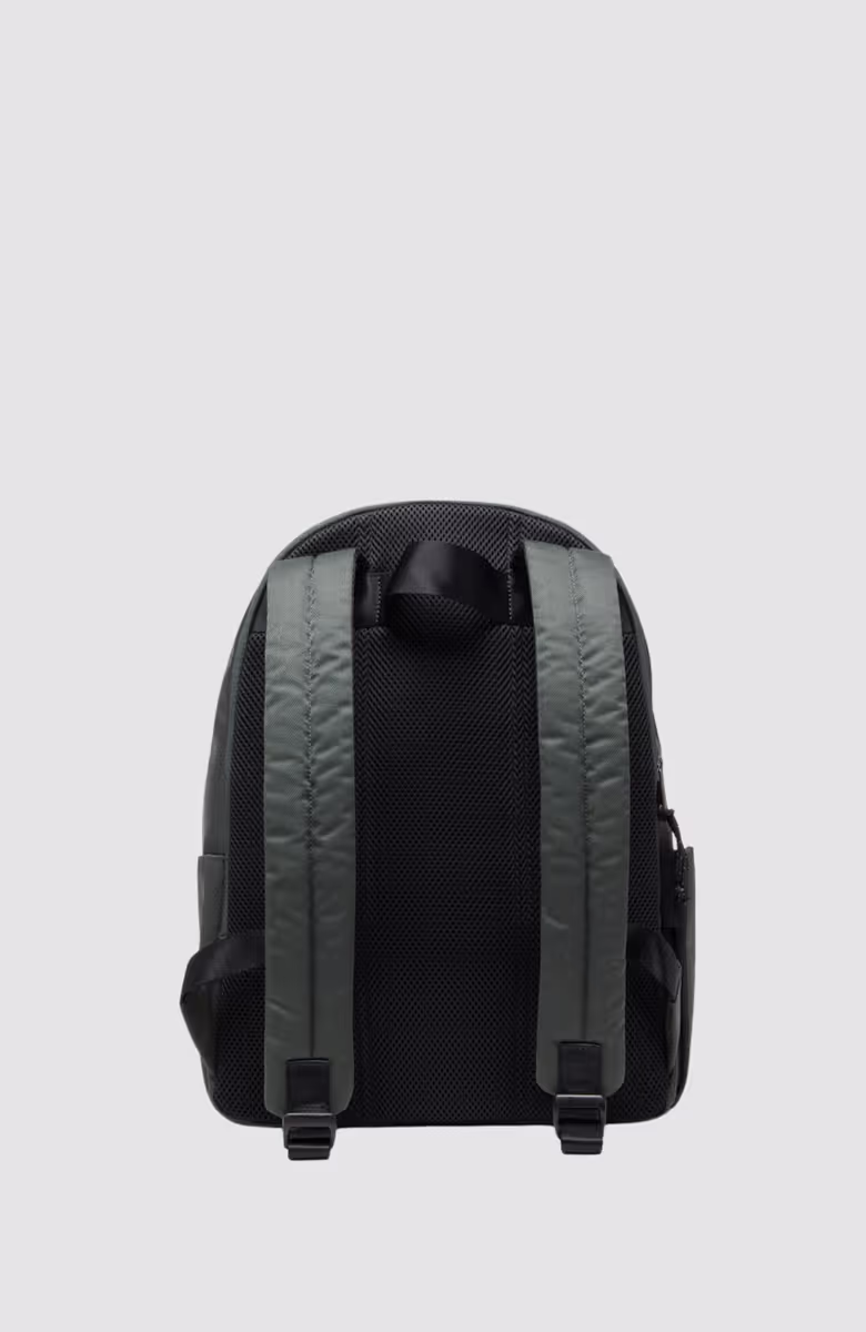 D Pack
