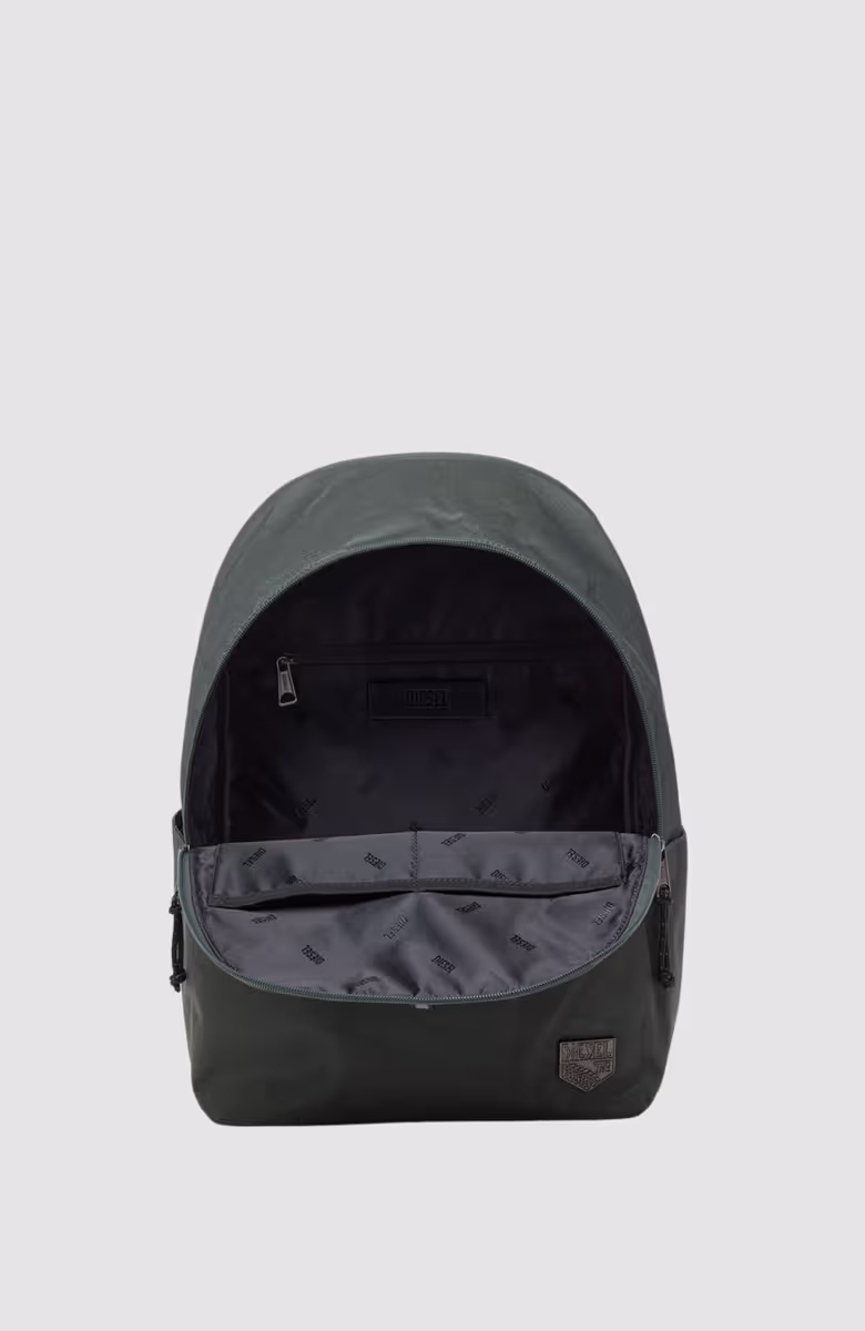 D Pack