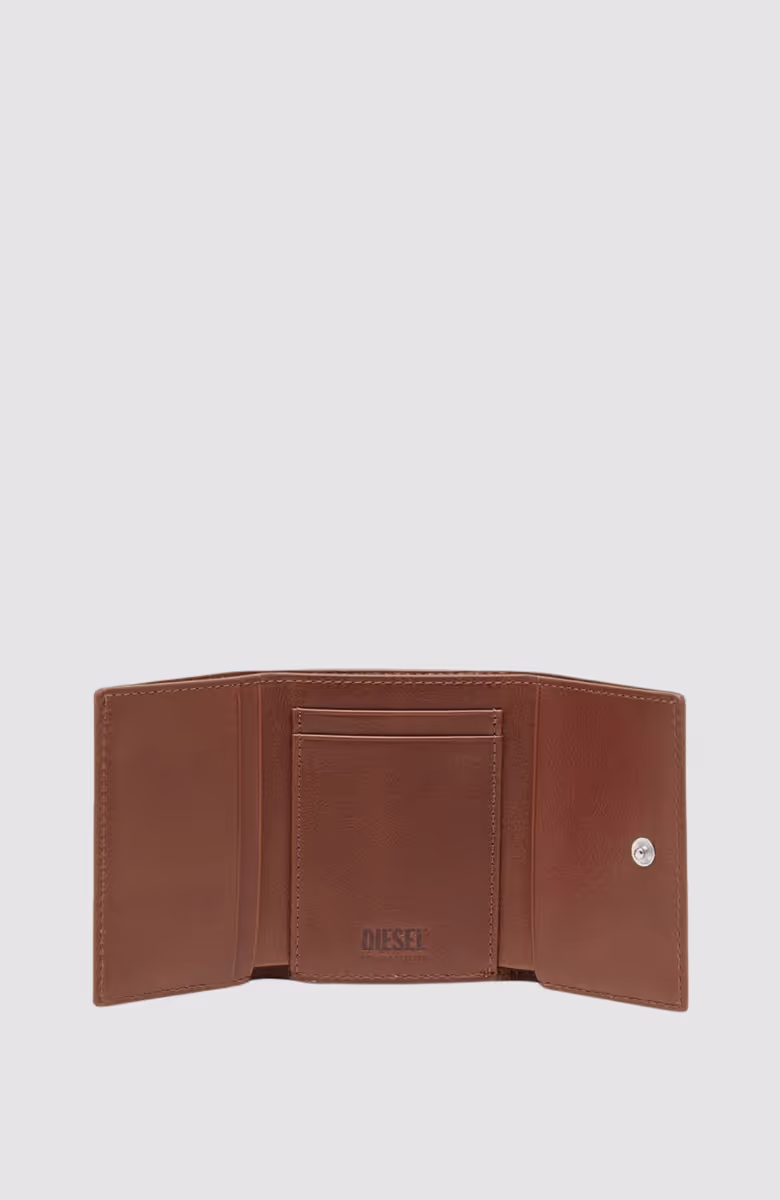 Monogram TRI
