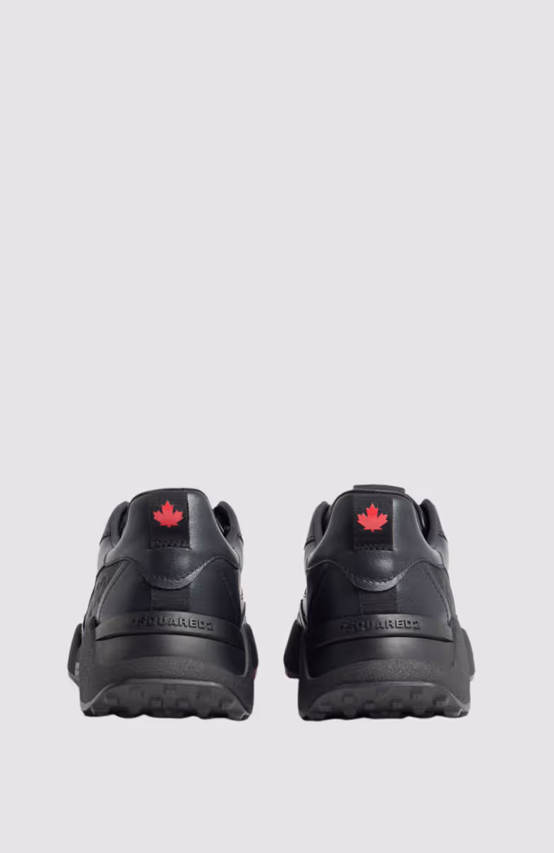 D2 Flow Sneakers