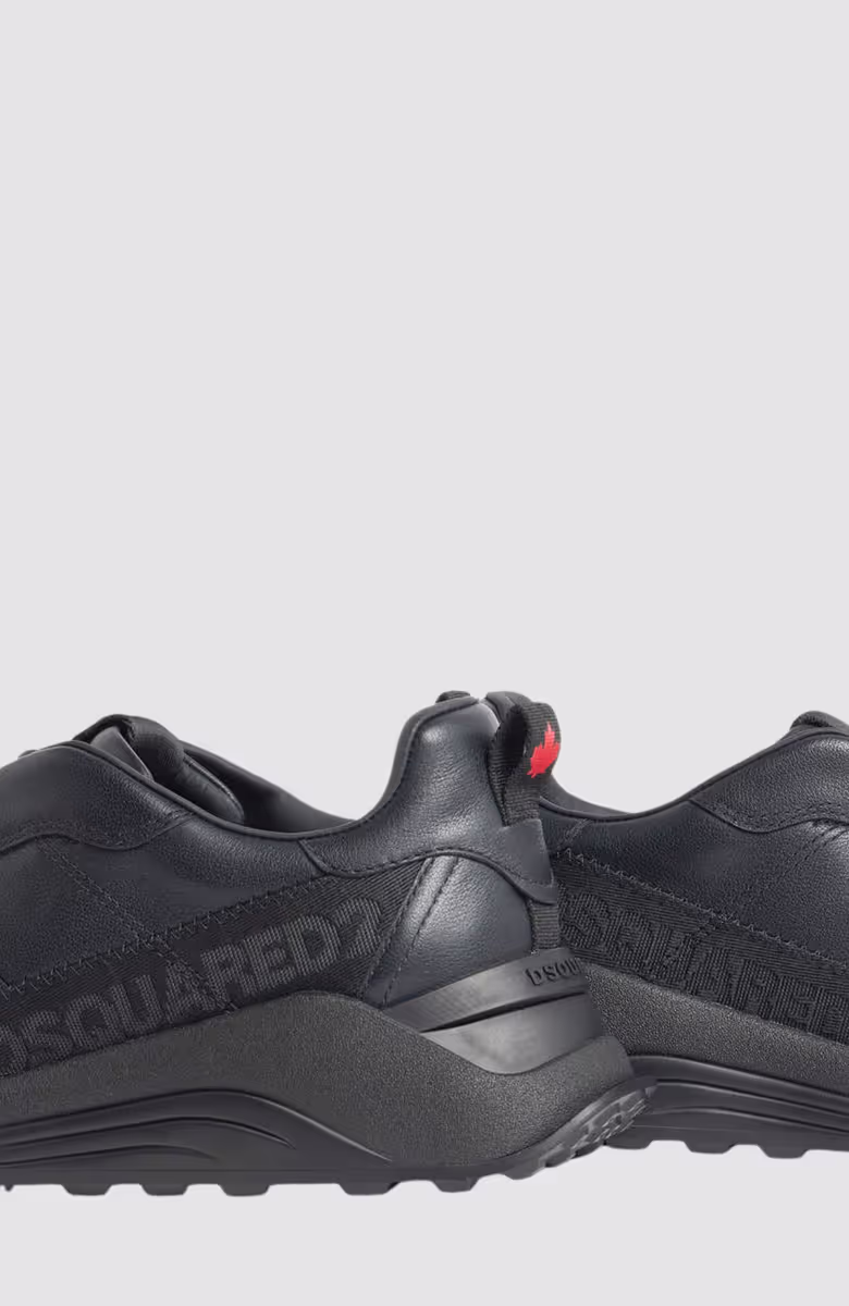 D2 Flow Sneakers