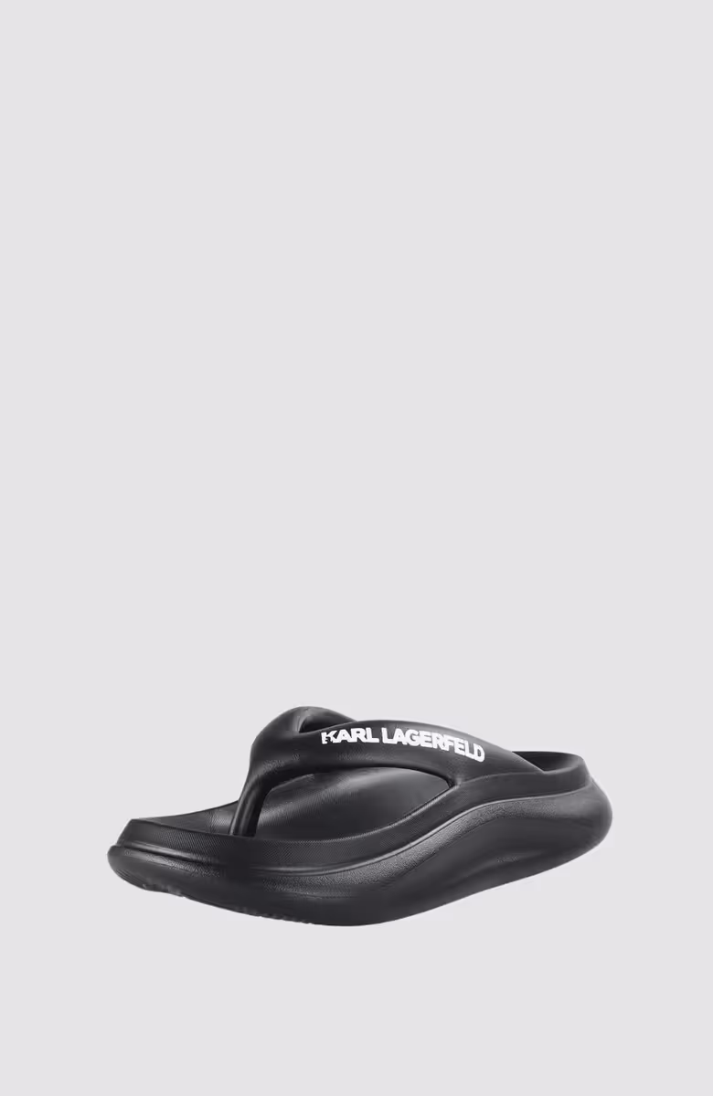 SKOONA II Hotel Karl Thong