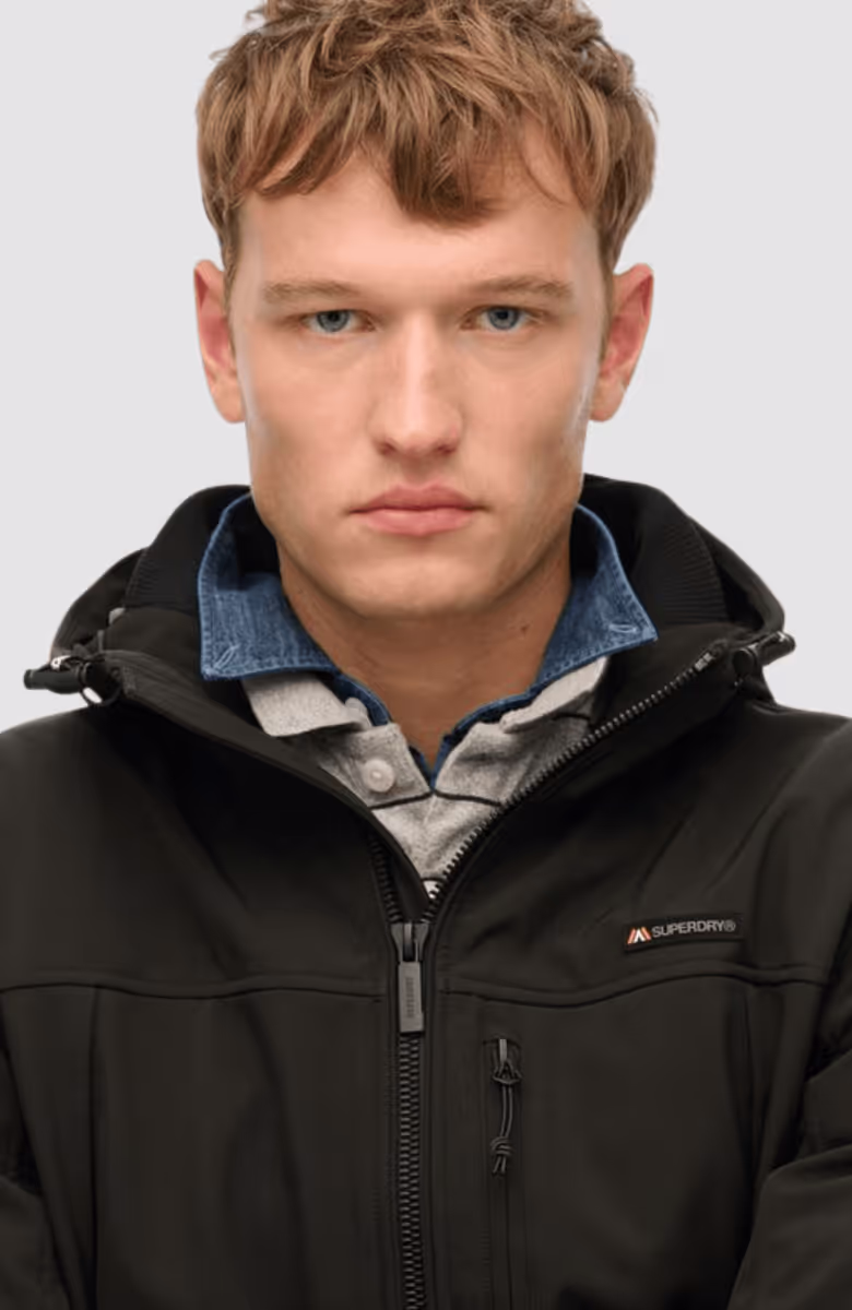 Hooded Soft Shell Trekker Jkt