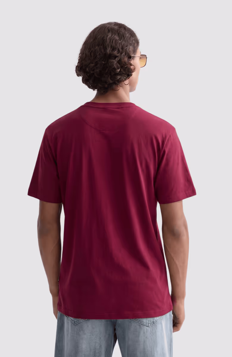 Seasonal core chest logo regular-fit T-shirt