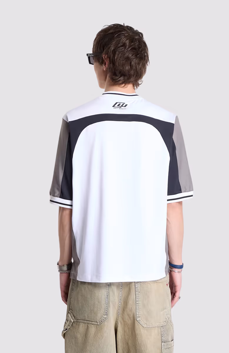 SOCCER V-NECK S/S T-SHIRT 3
