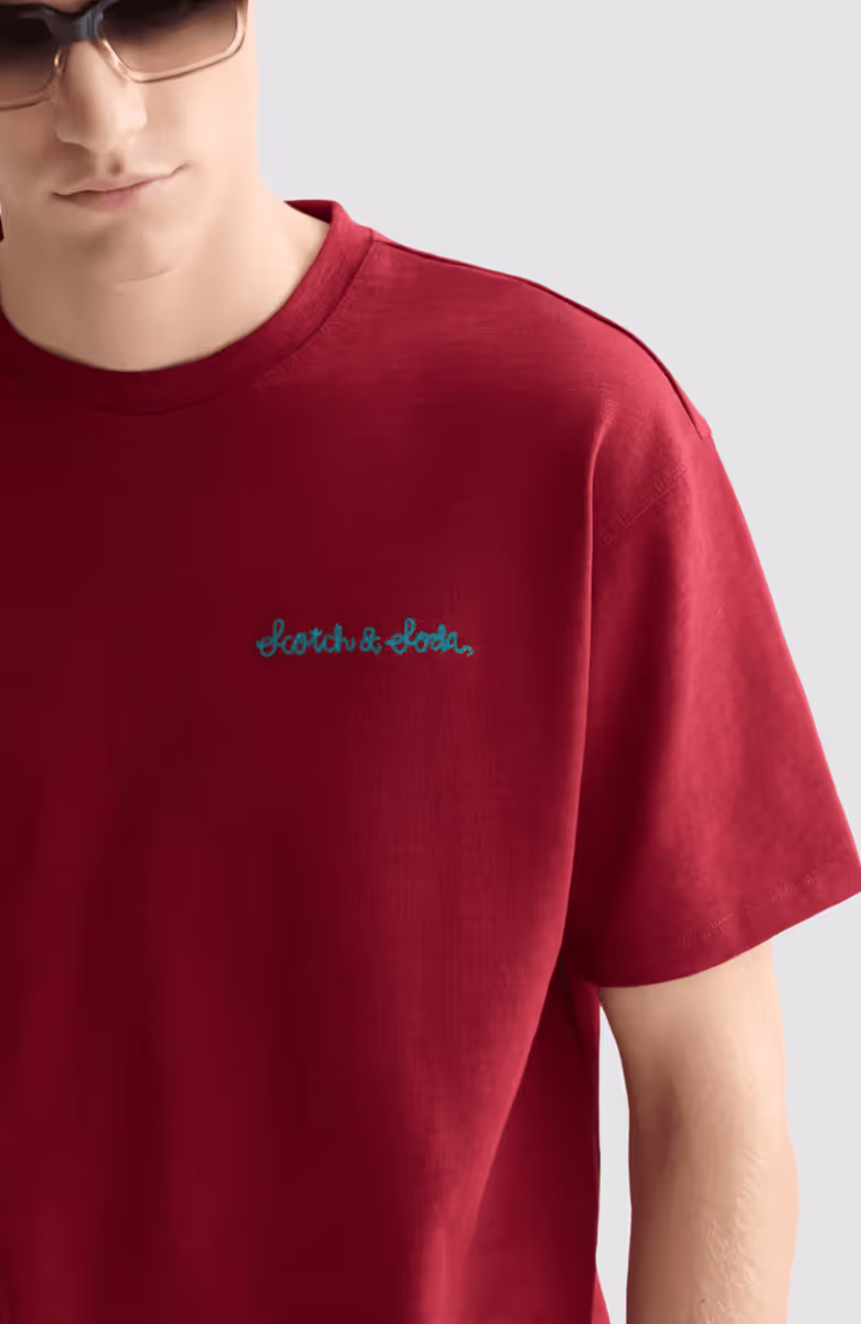 Slubyarn chest pocket artwork relaxedfit Tshirt