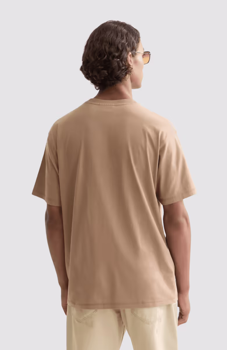 Seasonal core chest artwork relaxed-fit T-shirt