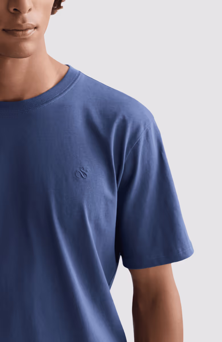 Seasonal core chest logo regular-fit T-shirt