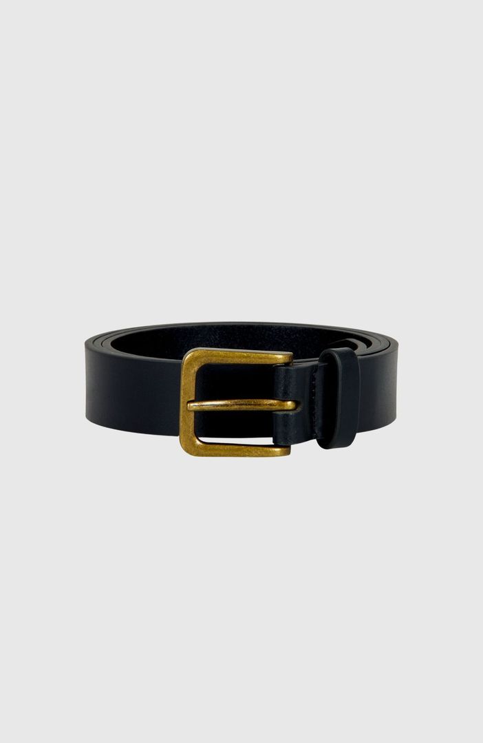 Essential recycled leather belt