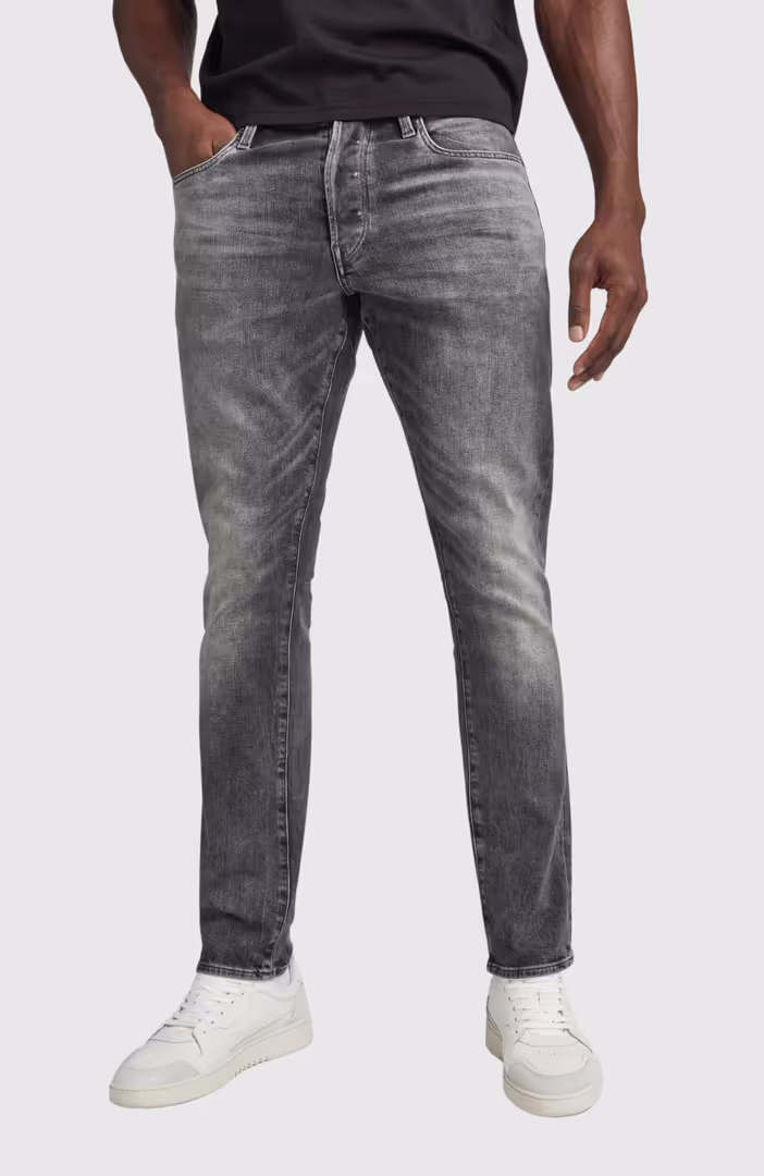 3301 Regular Tapered