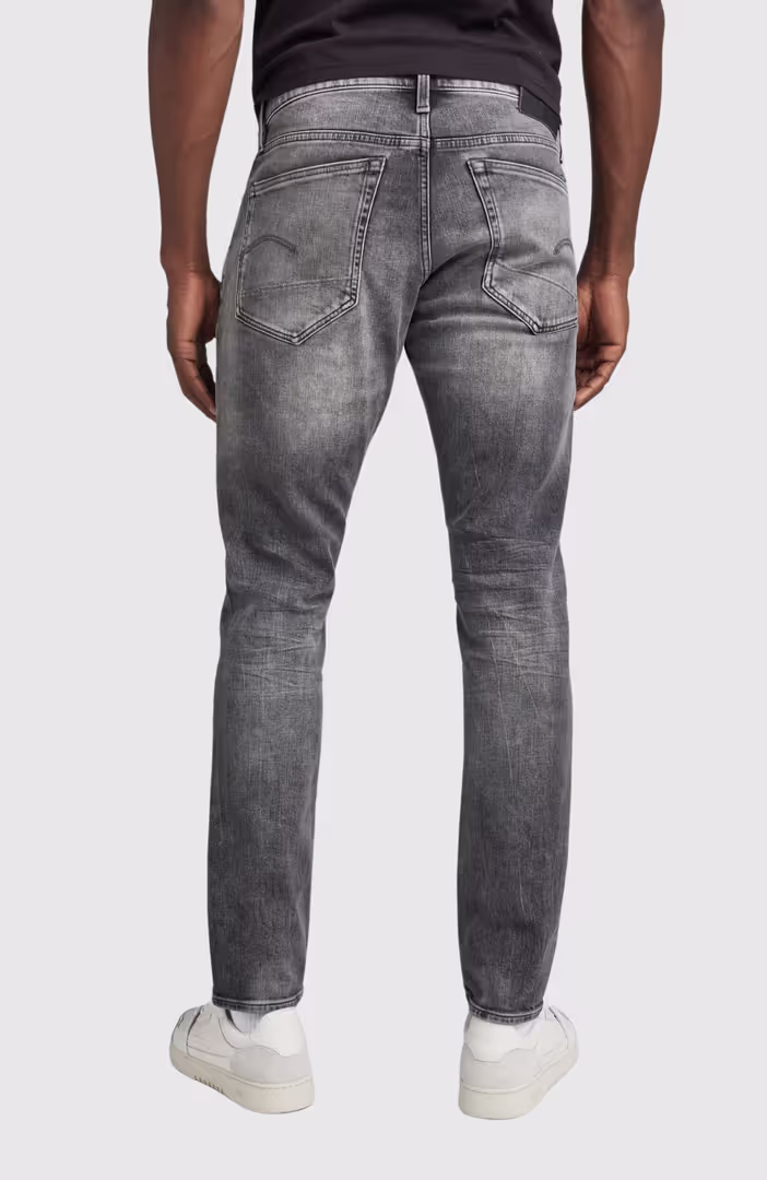 3301 Regular Tapered