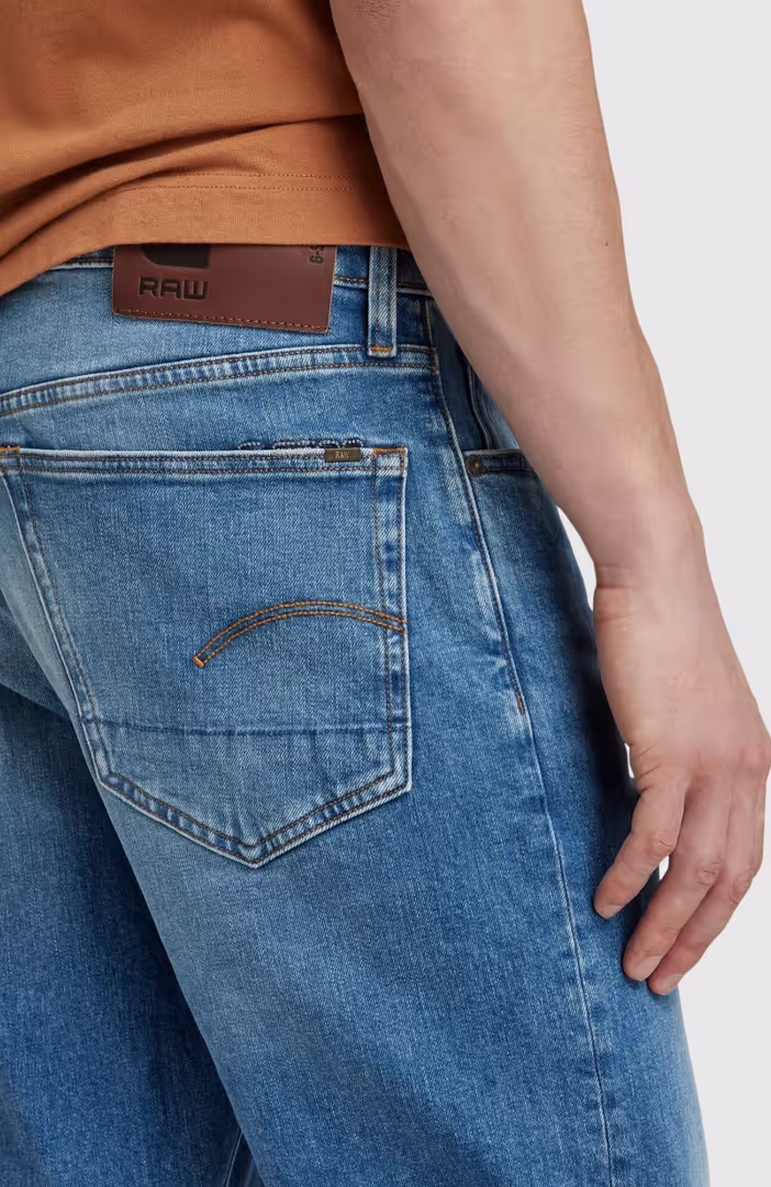 3301 Regular Tapered
