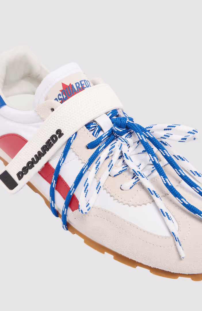 DC-642 Sneakers