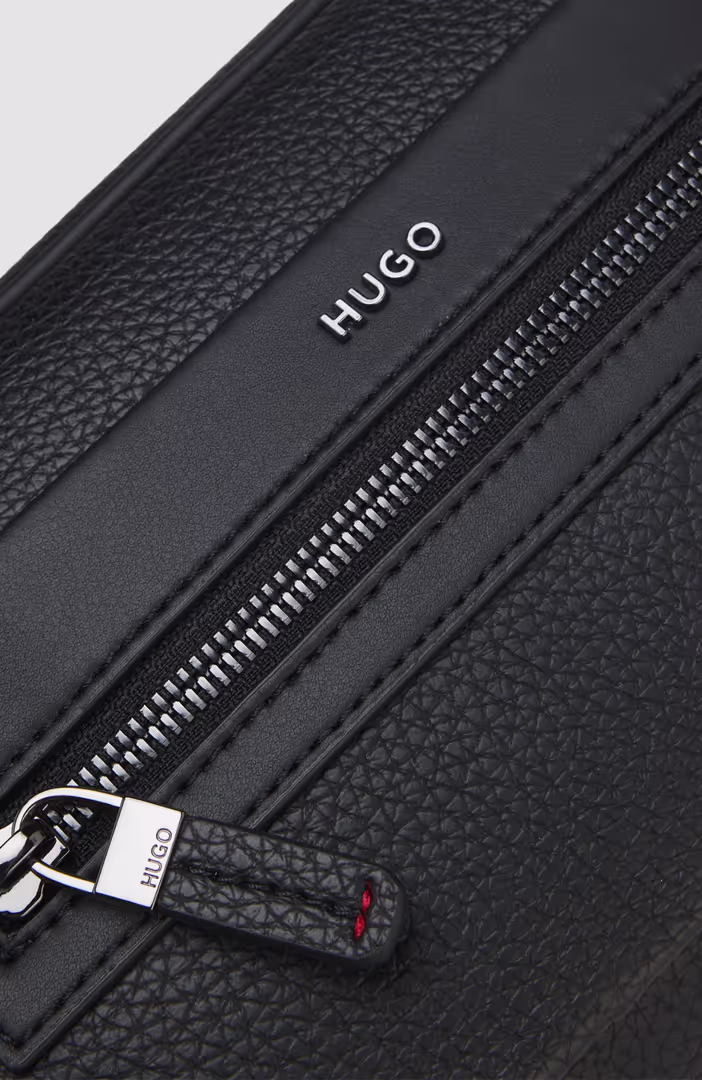 HUKE_WASHBAG