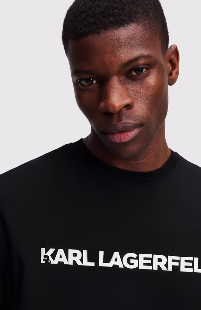 Essential Logo T-Shirt