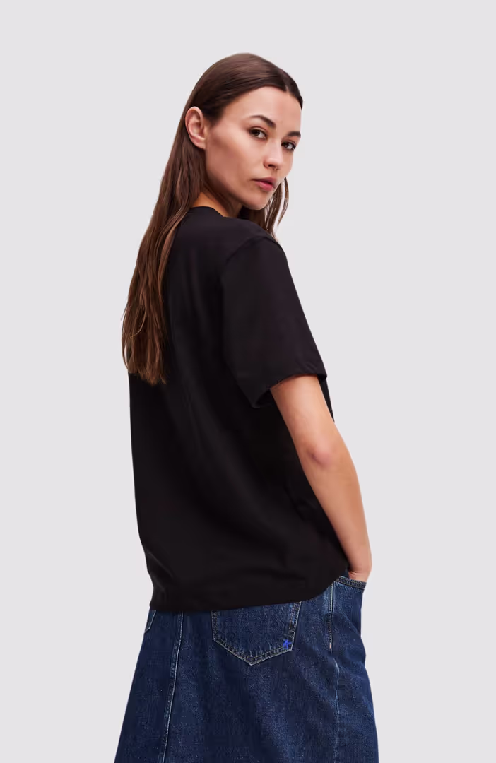 Klj Reg Blur Logo Tee