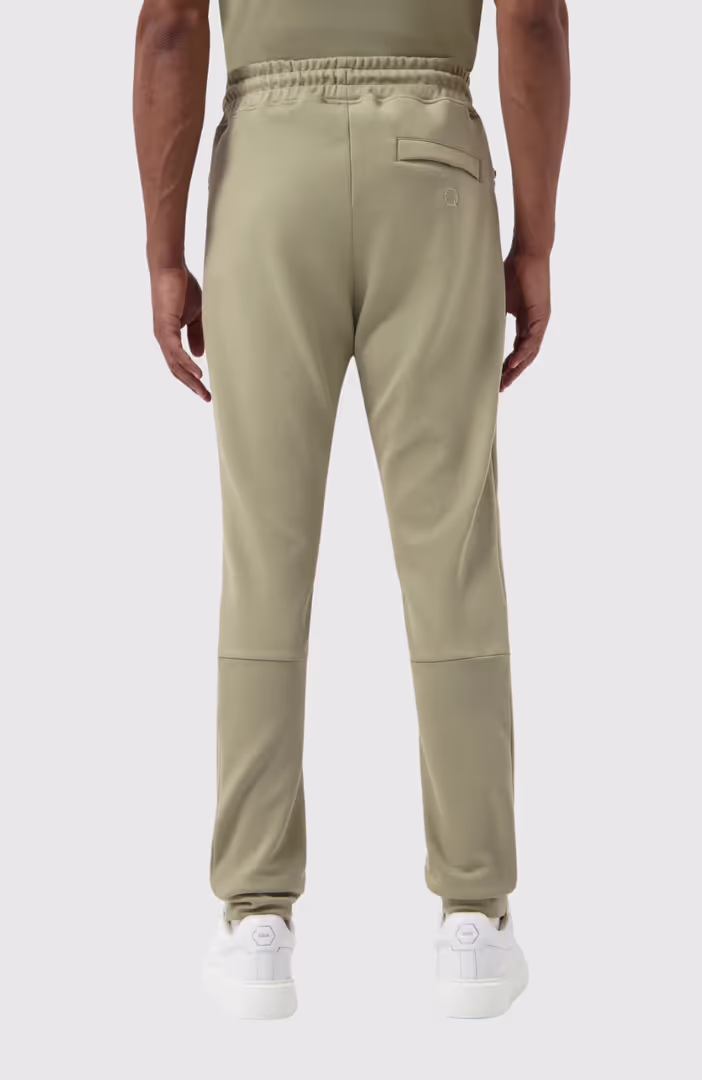 Q-Series Regular Fit Jogger