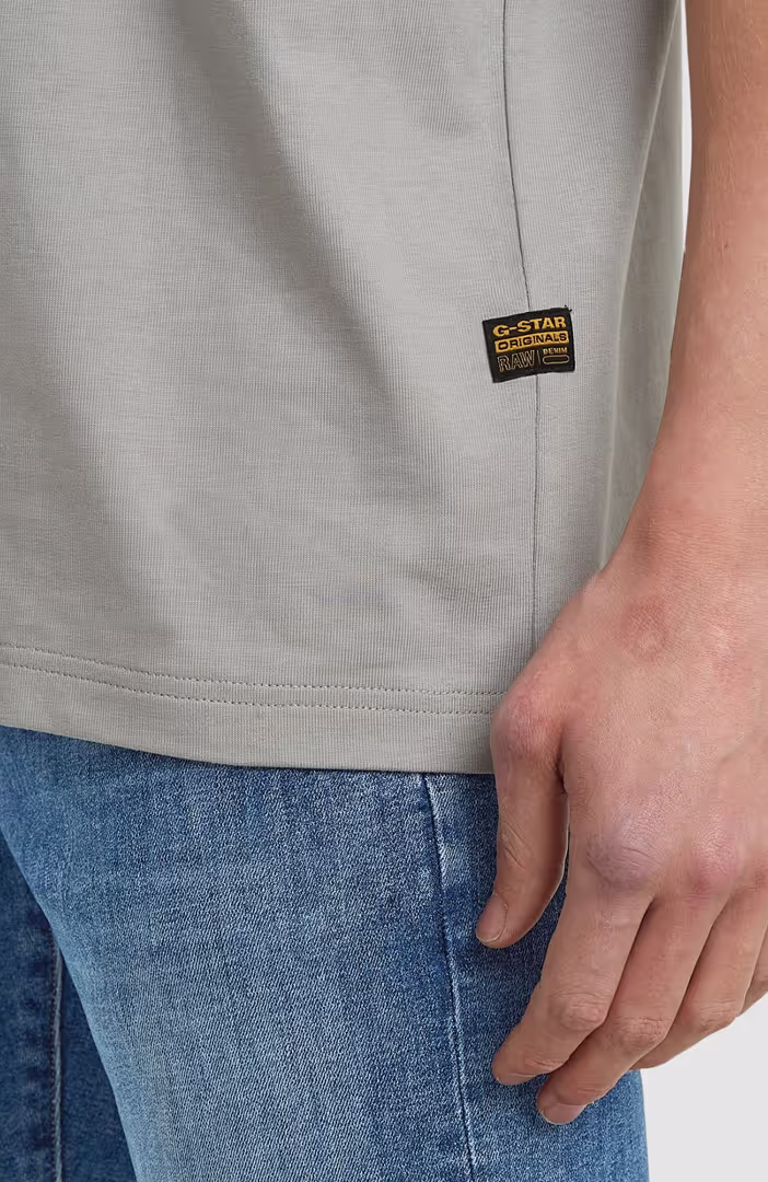 Color shift old skool logo boxy r t