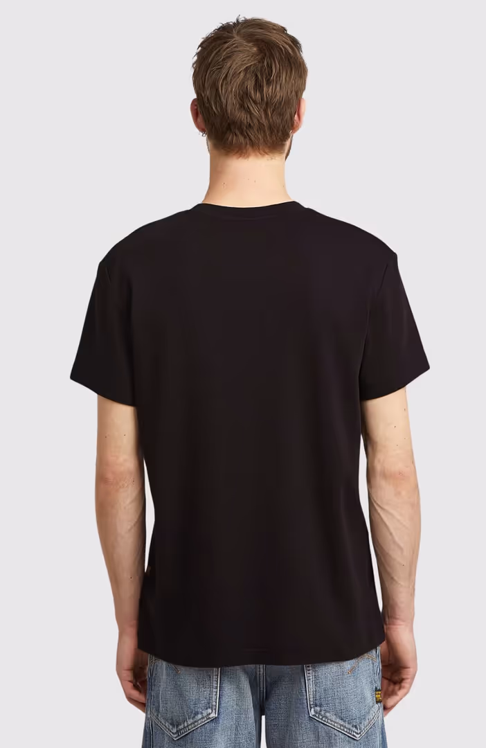 Chest logo r t