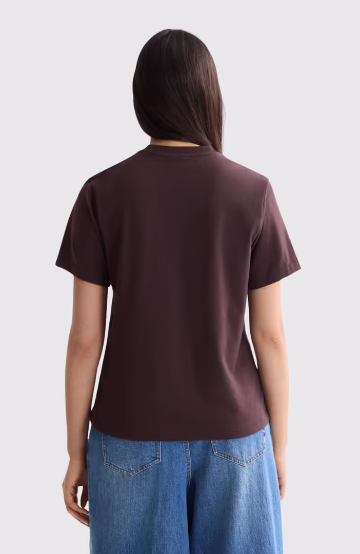 Regular fit T-shirt with chest artwork