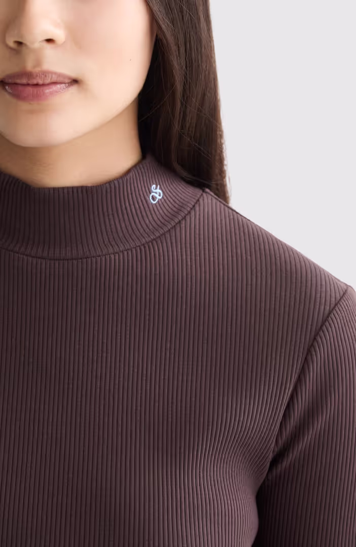 Mock neck rib T-shirt