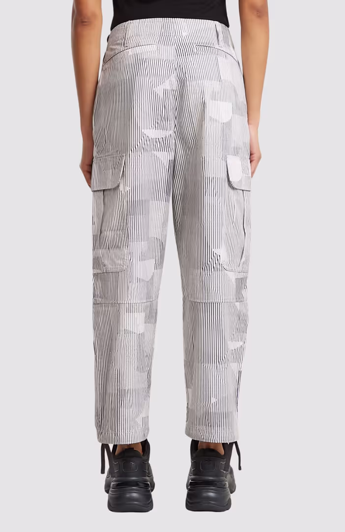 Cropped cargo pants wmn
